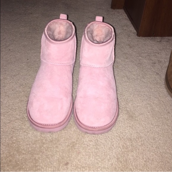 Pink uggs