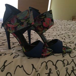 Blue and floral sandals with zip size 8 Worn once