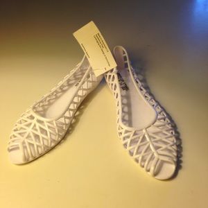 Given to me as a gift but they don't fit!