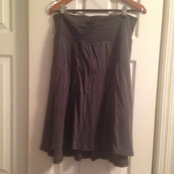 Grey American apparel skirt