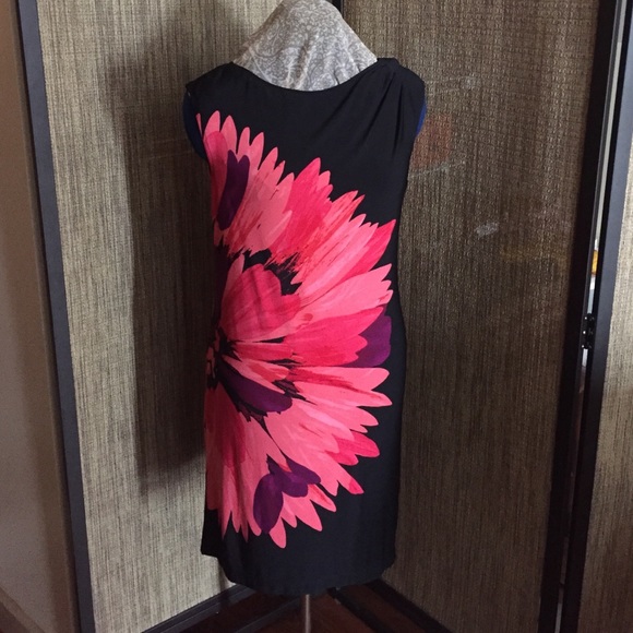 Black and pink flower dress - Picture 1 of 2
