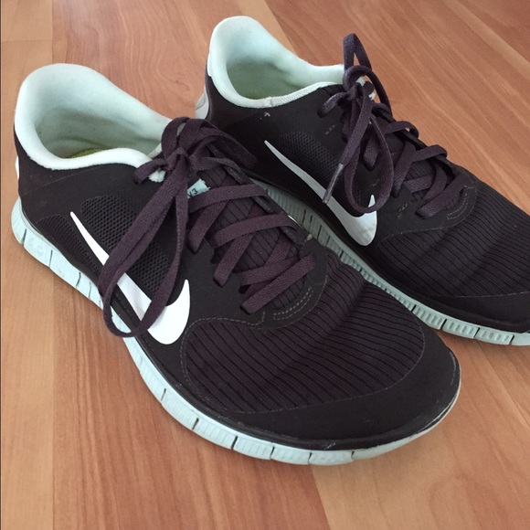 Nike free runs