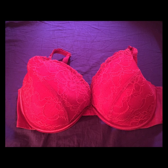 Red lace cacique plunge bra