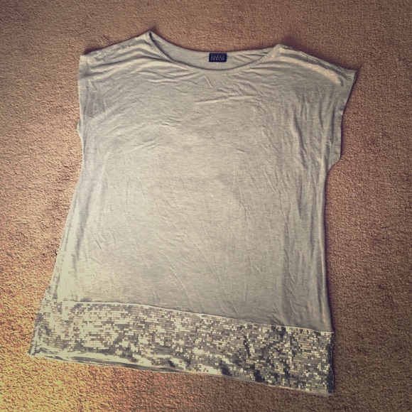 Gray sequined oversized top!!