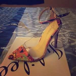 Pointy toe multi color heels Pointy toe multi color heels