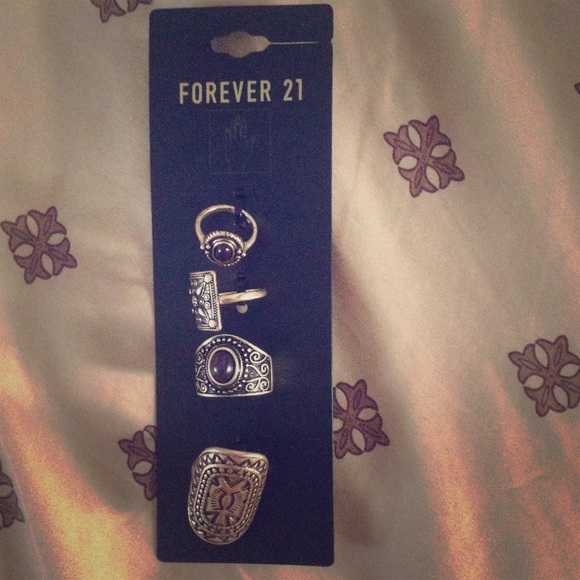Forever 21 rings