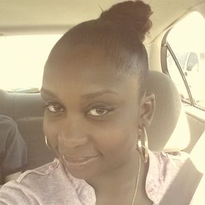 Meet your Posher, Camisha