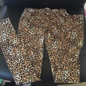 Leopard leggings