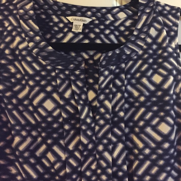 NWOT Calvin Klein Sleeveless Blouse - Picture 2 of 2