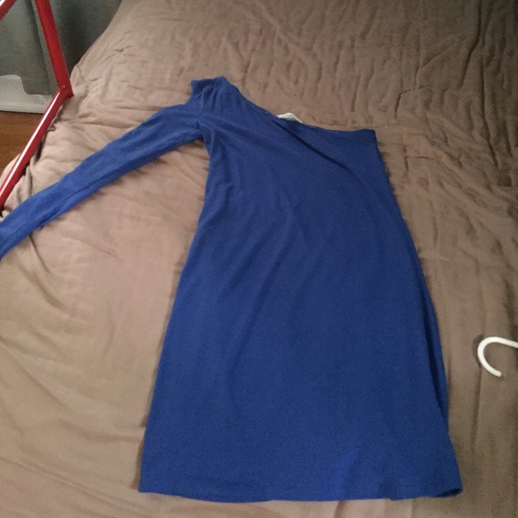 Derek heart one sleeve dress from MANDEE