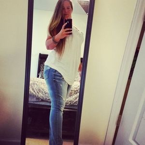 Meet your Posher, Kira