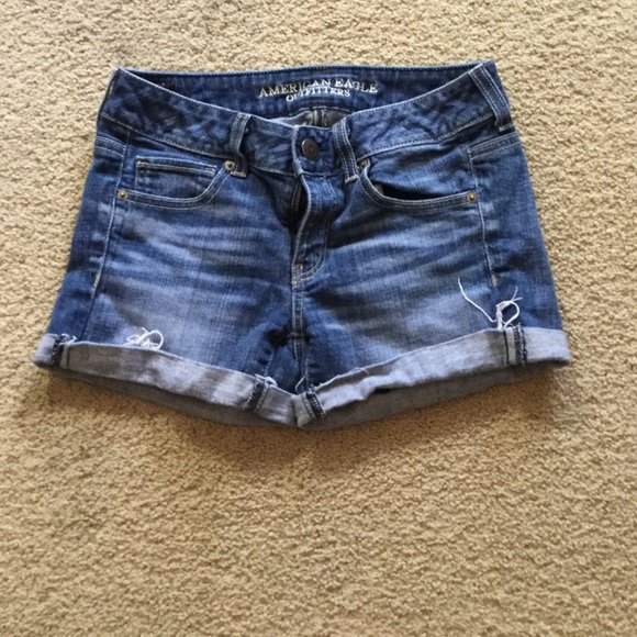 AE shorts