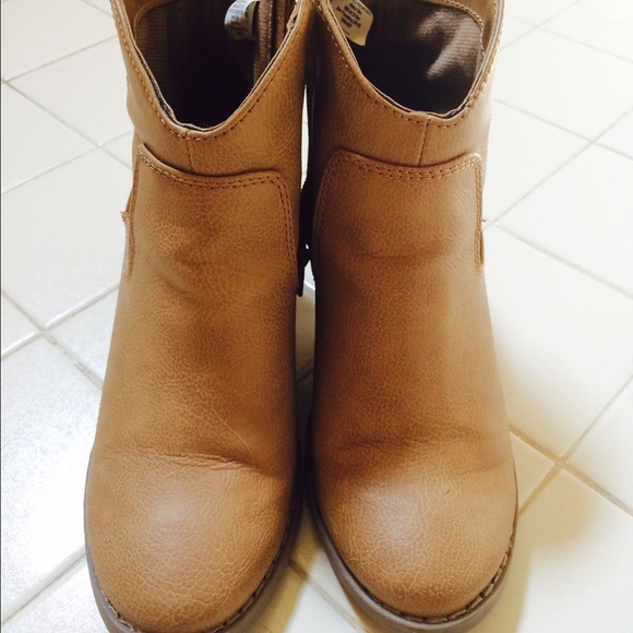 Ankle boots