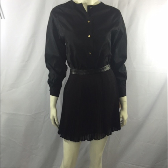 2 Piece Chic Outfit. SZ 8 w/ Stunning Skirt!