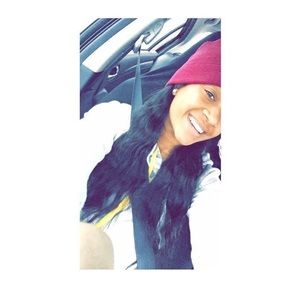 Meet your Posher, Sharnecia