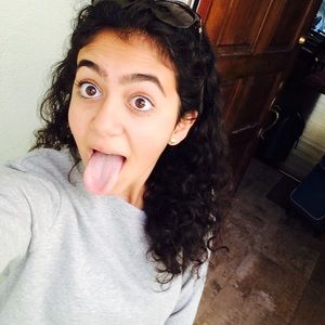 Meet your Posher, Dani