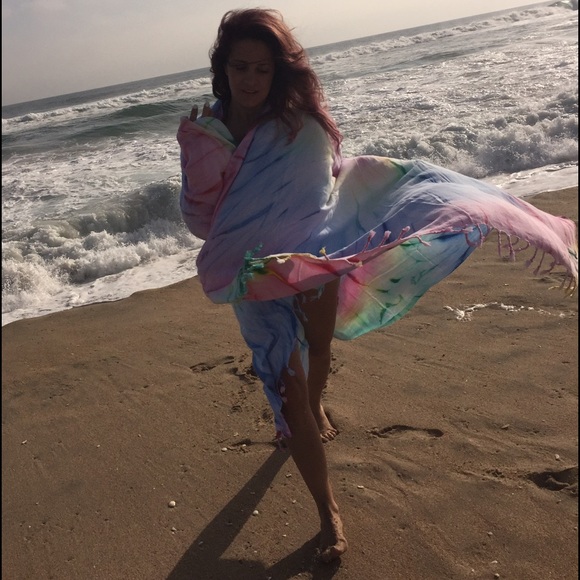 Meet your Posher, Alexis - Picture 2 of 15