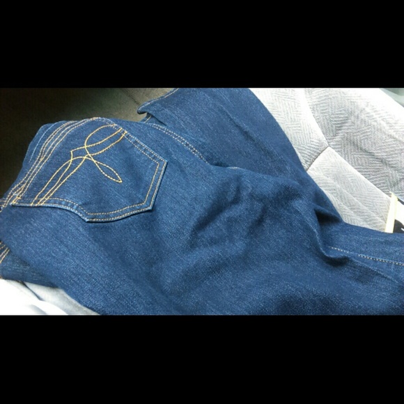 Jeans - Picture 2 of 2