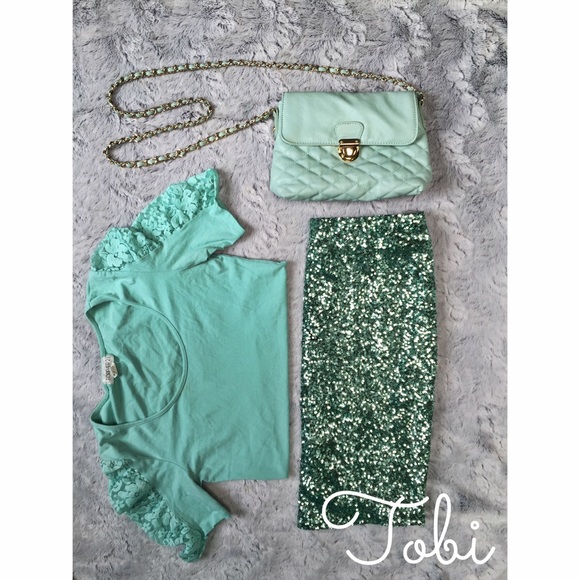 ✔️SOLD✔️Mint Sequin Skirt NWOT - Picture 4 of 4