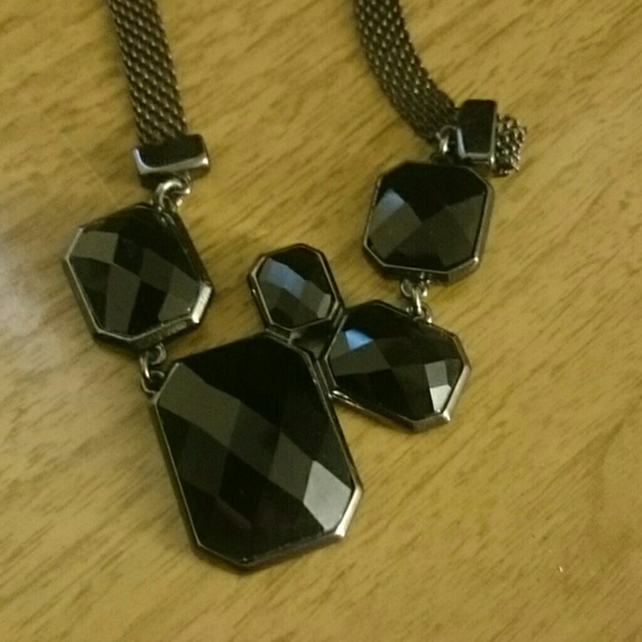 Black square necklace