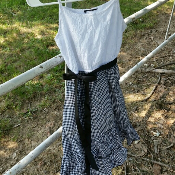Dresses & Skirts - Dress