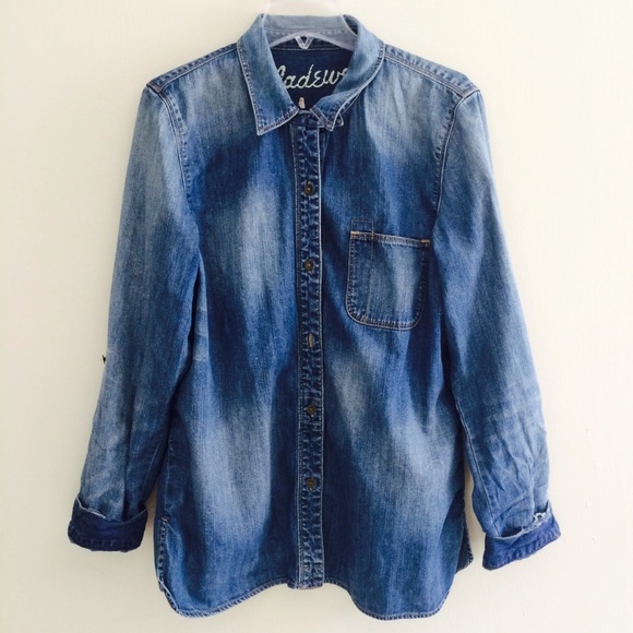 Madewell Tops - Madewell denim shirt