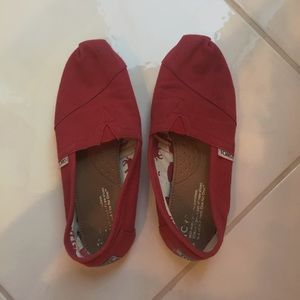 Red Toms