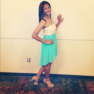 Sexy sleeveless beige and mint green dress!