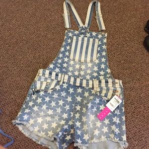 Stars and Stripes overalls!