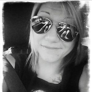 Meet your Posher, Ashlee