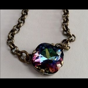 Sphinx pendant necklace, square