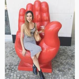 Meet your Posher, Abony