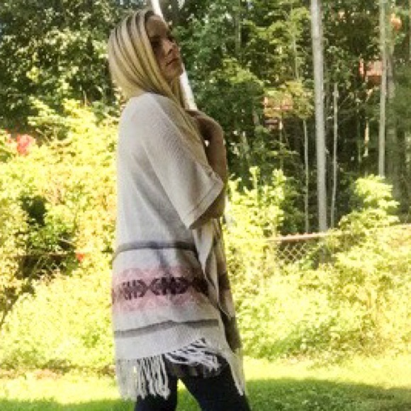 BP NORDSTROM BOHO FRINGE TRIM PONCHO CARDIGAN - Picture 6 of 8