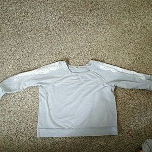 Super cute thin sweatshirt
