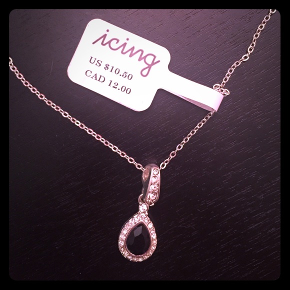 Icing necklace (black and silver)