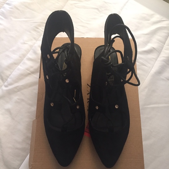 GAIL OPEN BACK GHILLIE TIE FLATS