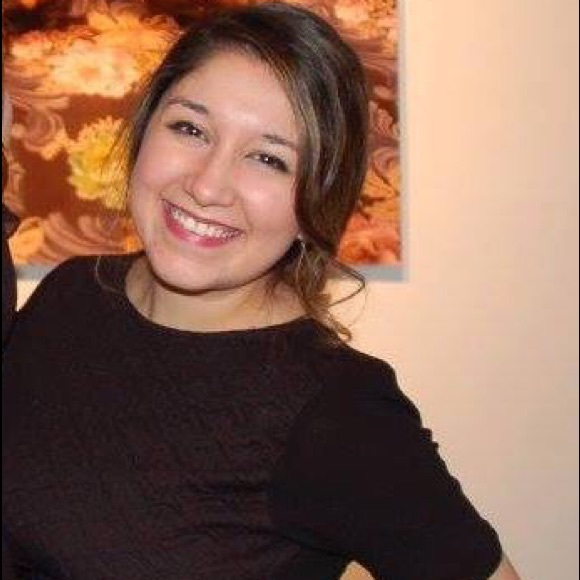 Meet your Posher, Casie - Picture 1 of 1