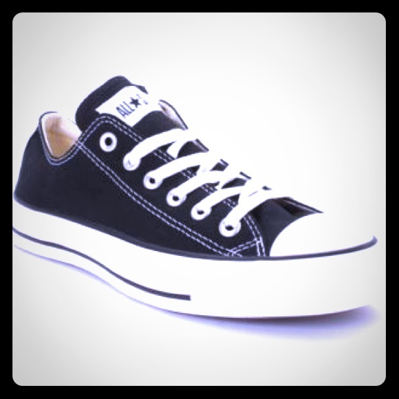 Black Converse!