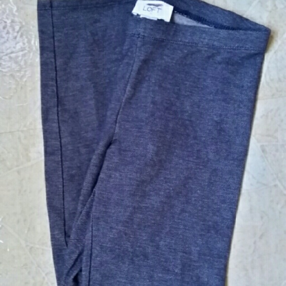 Nwot Loft Capri's - Picture 2 of 2