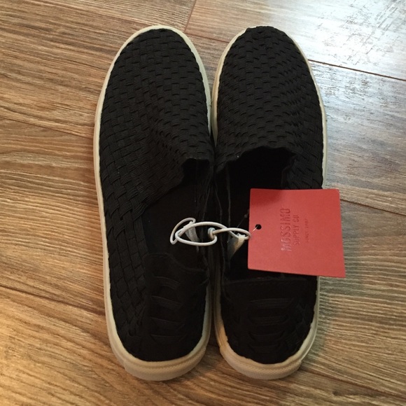 Brand new Mossimo dedra flats