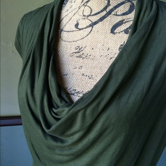 Olive draped shell❤️❤️ - Picture 2 of 2