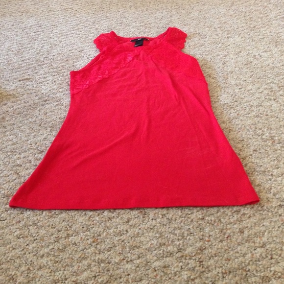 Red tank top from H&M - Picture 1 of 2