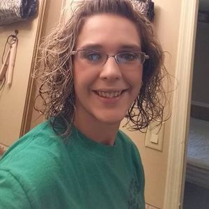 Meet your Posher, Courtney