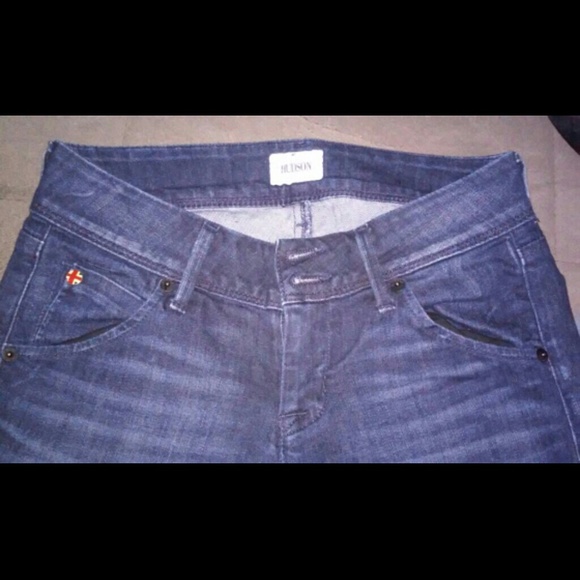 Bundle for @hyarnelle