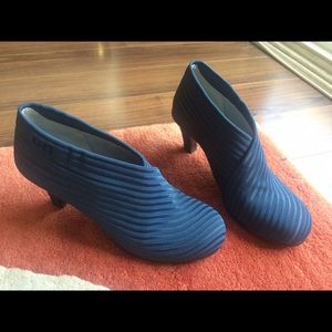 United nude fold mid ankle booties