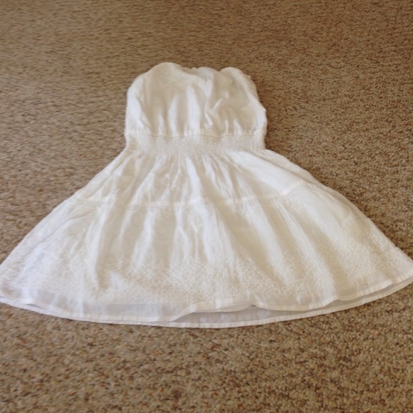 White sun dress - Picture 1 of 2