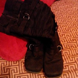 Black boots