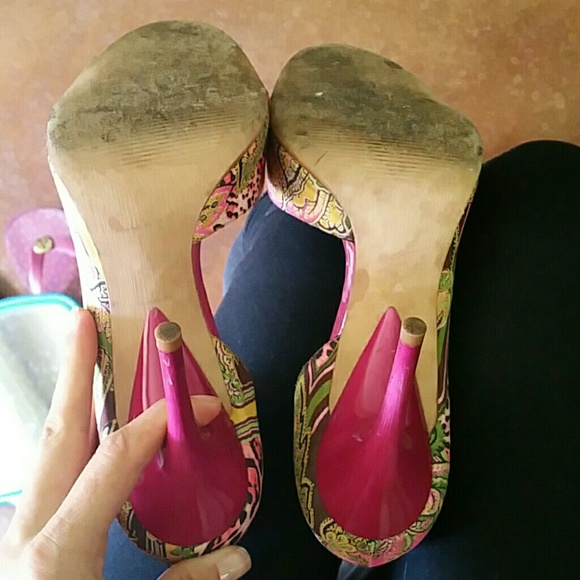 Carlos Santana pink print heals - Picture 4 of 4