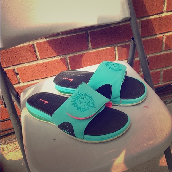 nike south beach flip flops