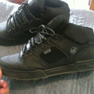 Dvs shoes boots